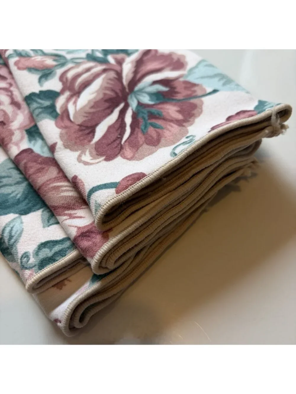 Set 4 Floral Rose Print Cloth Napkins Pink Green Vintage 90s Pastel Cottagecore